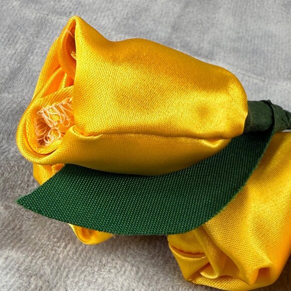 Yellow Satin Artificial Roses Bouquet Corsage Boutonnieres Floral Decoration - Picture 15 of 16